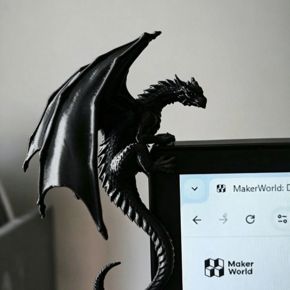 Havalı Ejderha Yatan Figür Mon - Gaming Accessories Monitor incelemesi ve fiyatı